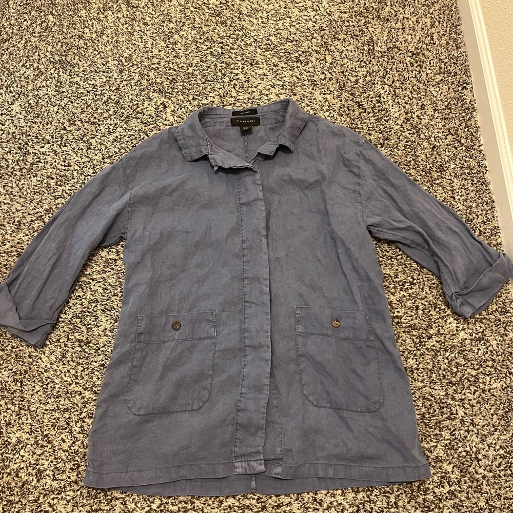 Tahari Light Blue Linen-Blend Utility Button Up